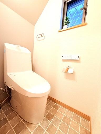 さいたま市浦和区仲町４丁目中古戸建 内観写真（トイレ）