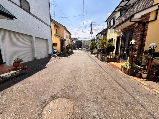 戸田市新曽南2丁目 中古戸建 現地写真（前面道路含む現地写真）