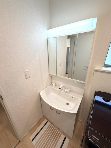 さいたま市桜区栄和6丁目中古戸建 内観写真（洗面台・洗面所）