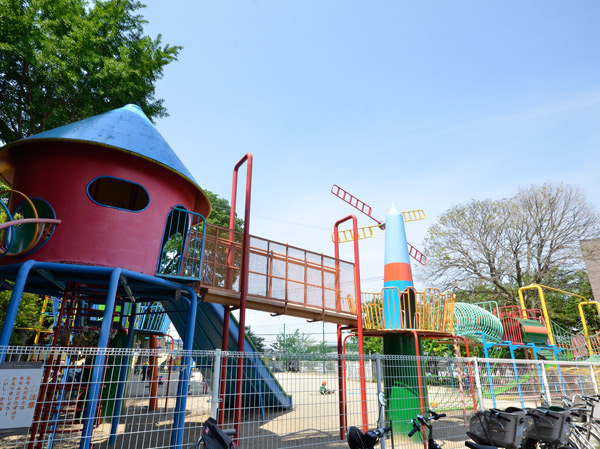 さいたま市南区鹿手袋１丁目新築戸建　全2棟　1号棟 幼稚園