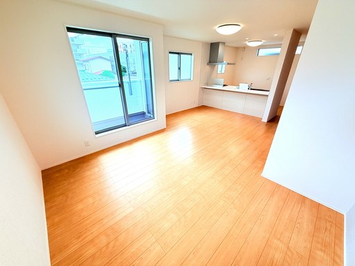 さいたま市南区根岸３丁目中古戸建 内観写真（リビング）