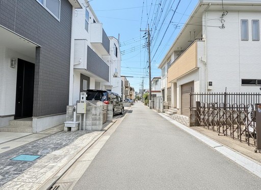 さいたま市南区根岸３丁目中古戸建 現地写真（前面道路含む現地写真）