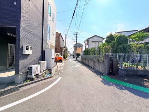 さいたま市南区曲本４丁目中古戸建 現地写真（前面道路含む現地写真）