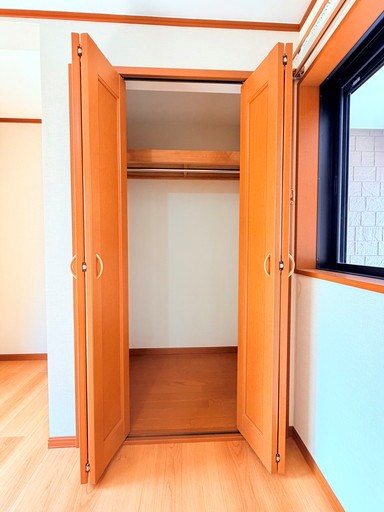 戸田市下前２丁目中古戸建 内観写真（収納）