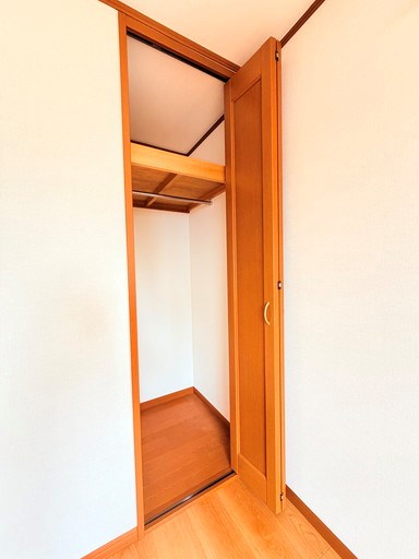 戸田市下前２丁目中古戸建 内観写真（収納）