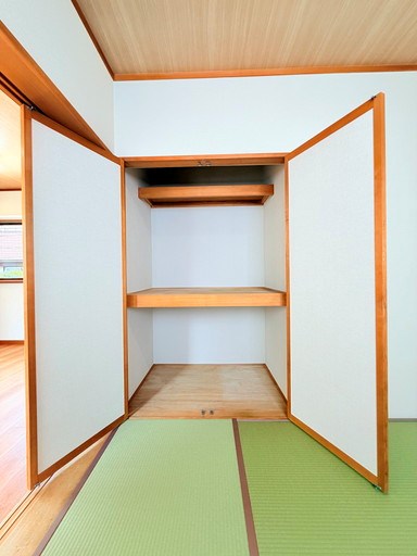 戸田市下前２丁目中古戸建 内観写真（収納）