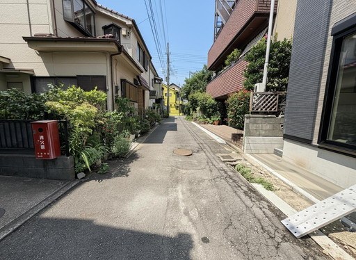戸田市下前２丁目中古戸建 現地写真（前面道路含む現地写真）