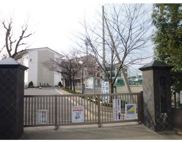 蕨北町リハイム二号棟 小学校