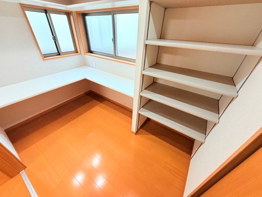 さいたま市浦和区上木崎６丁目中古戸建 内観写真（子供部屋）