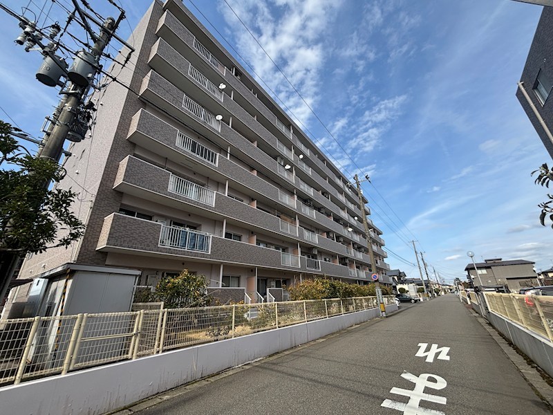 サーム新石山2番館 303号室 外観写真
