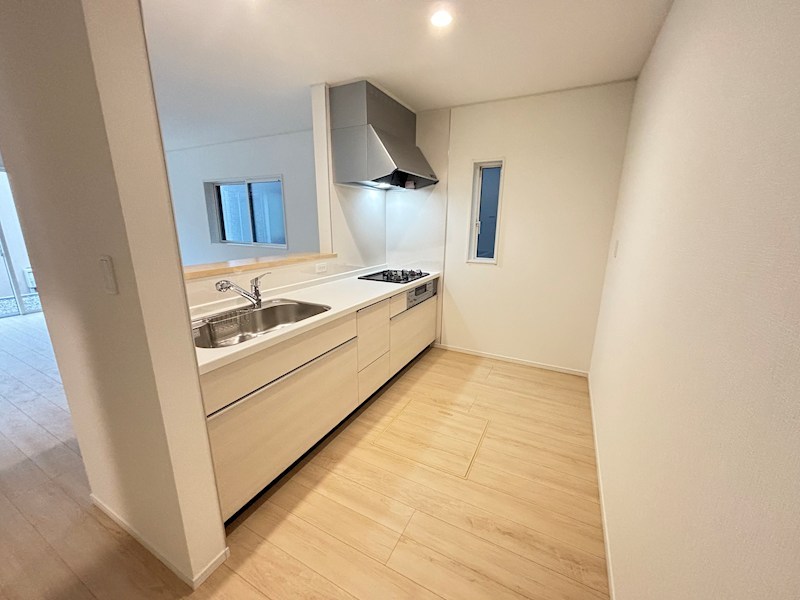 中央区沼垂東新築戸建1 内観写真（キッチン）