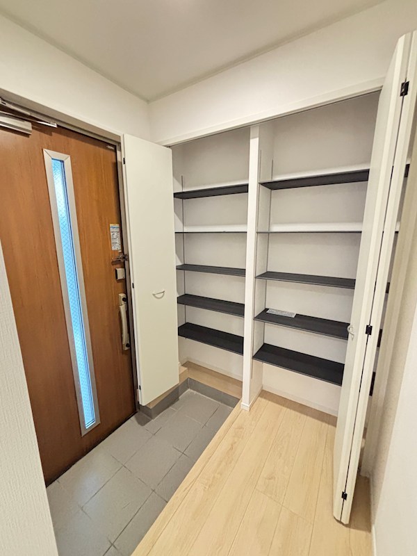 中央区沼垂東新築戸建1 現地写真（玄関）