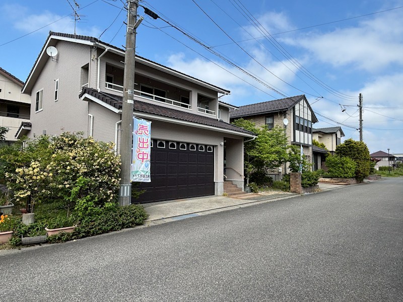 東区新松崎3丁目中古住宅 外観写真