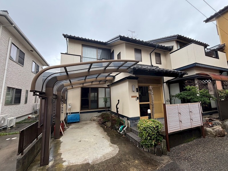 西区小針台中古住宅  外観写真