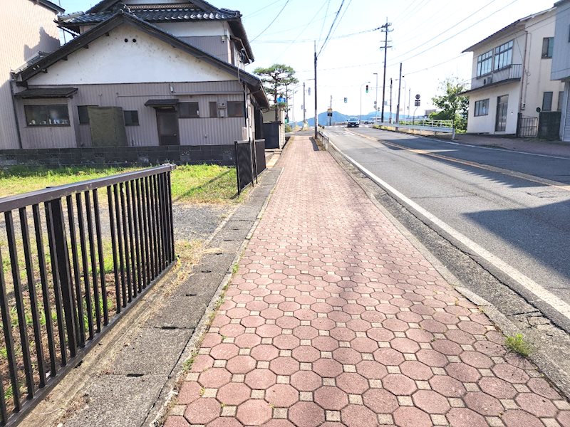 越前市村国一丁目 現地写真（前面道路含む現地写真）