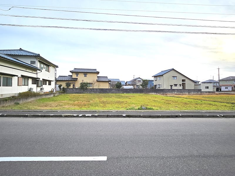 坂井市丸岡町猪爪3丁目　売地 現地写真