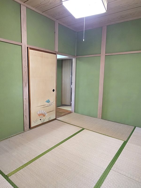 あわら市二面　中古戸建 内観写真（リビング以外の居室）