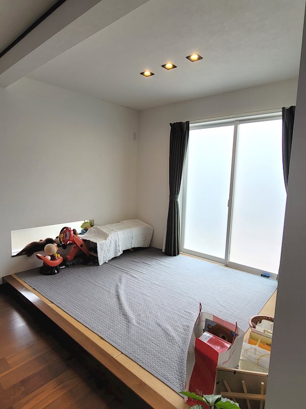 福井市舟橋黒竜1丁目　中古戸建 内観写真（リビング以外の居室）
