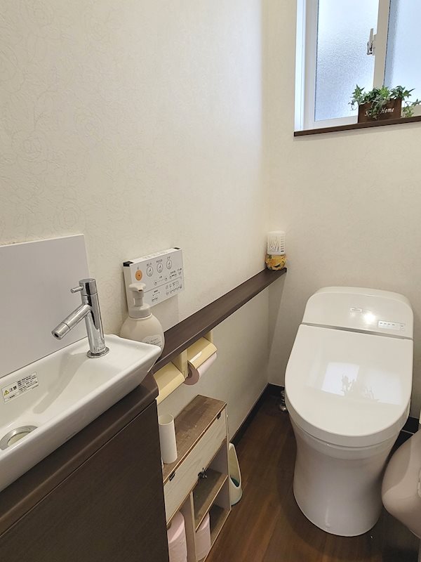 福井市舟橋黒竜1丁目　中古戸建 内観写真（トイレ）