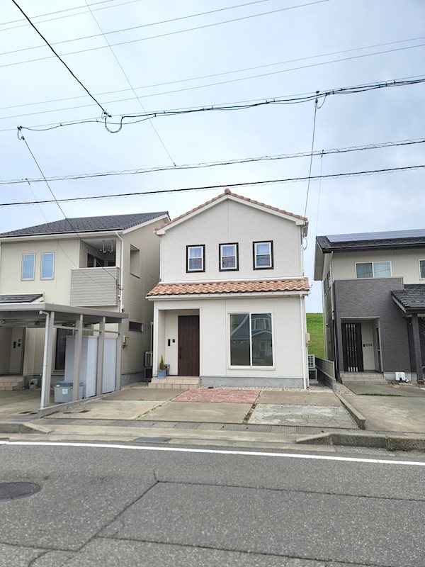 福井市舟橋黒竜1丁目　中古戸建 現地写真（前面道路含む現地写真）