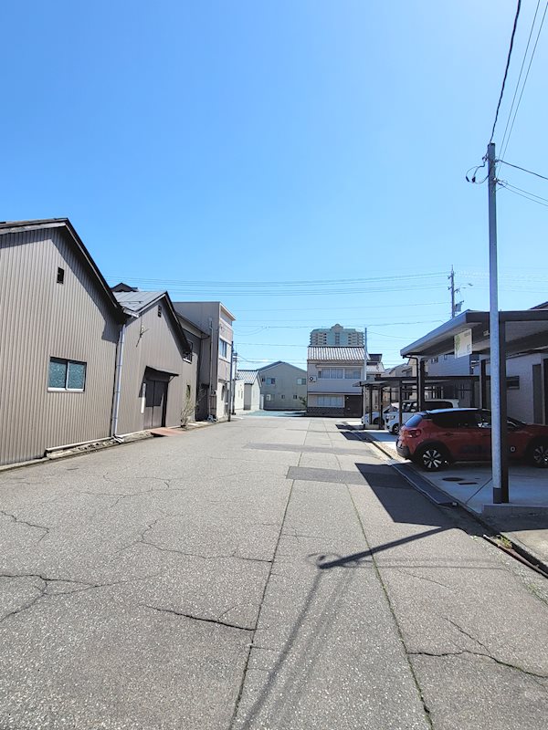 福井市御幸2丁目　中古戸建 現地写真（前面道路含む現地写真）