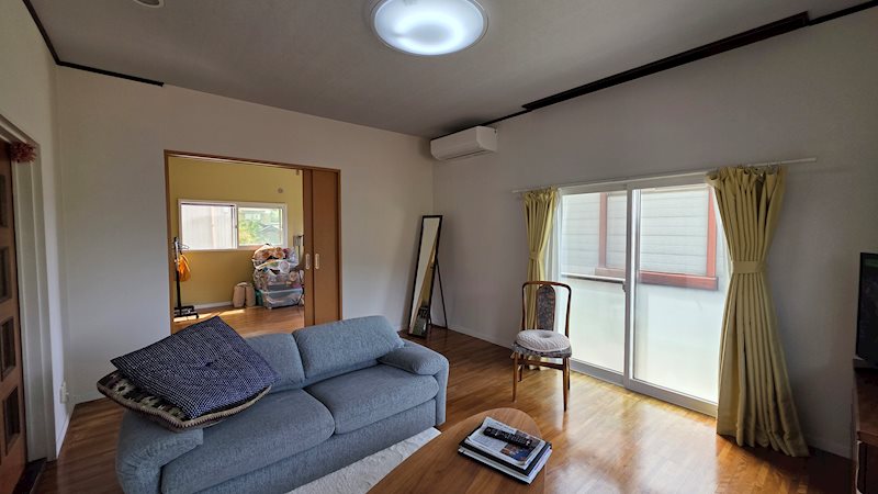 鯖江市西番町　中古戸建 内観写真（リビング）