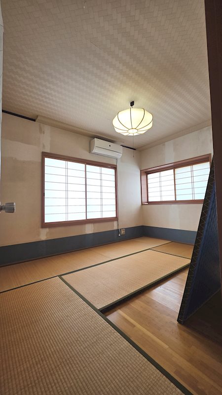 鯖江市西番町　中古戸建 内観写真（リビング以外の居室）