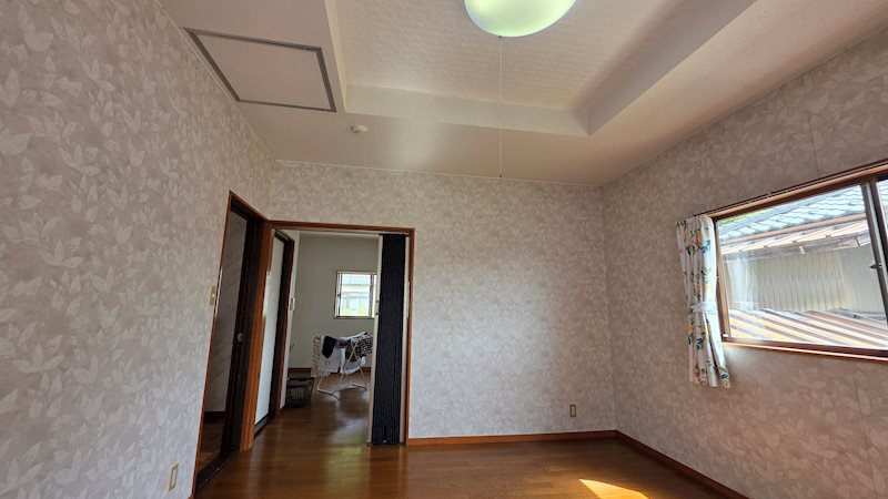 鯖江市西番町　中古戸建 内観写真（リビング以外の居室）