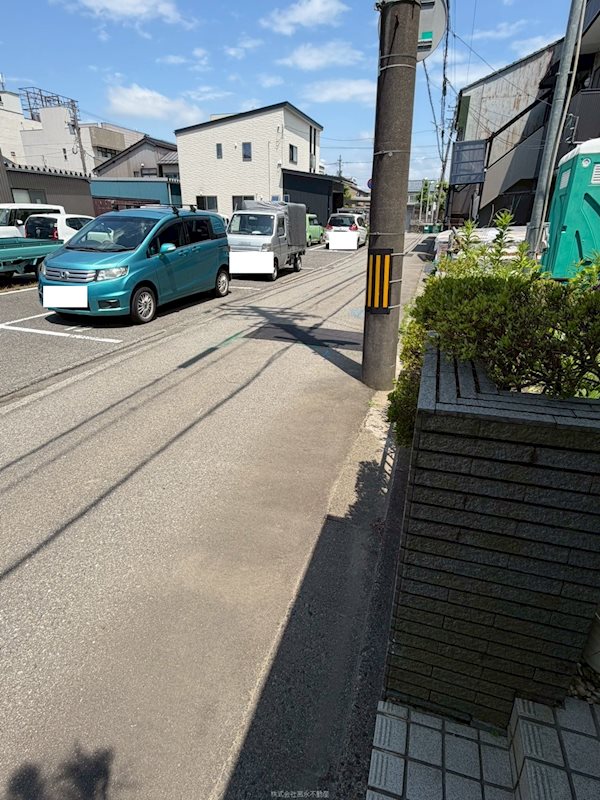 福井市乾徳1丁目　売地 現地写真（前面道路含む現地写真）