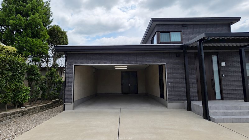 坂井市春江町針原　中古戸建 現地写真（駐車場）