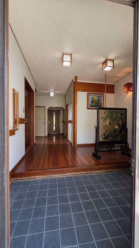 福井市光陽4丁目　中古戸建 現地写真（玄関）
