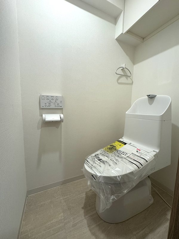 神奈川県横浜市南区永田東１丁目 内観写真（トイレ）