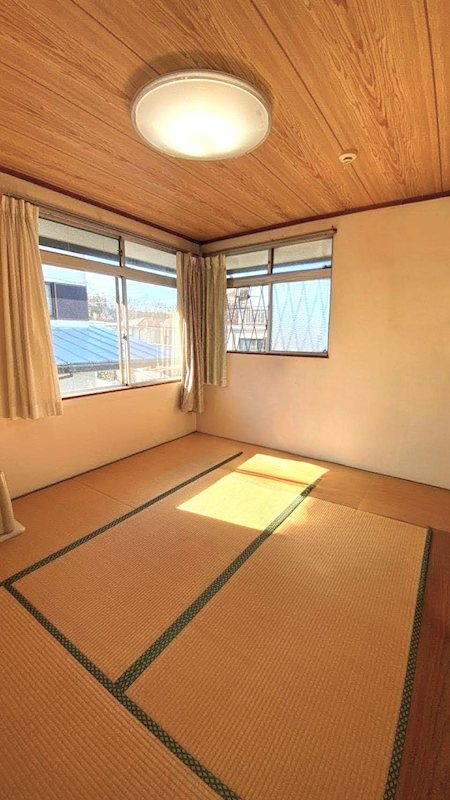 神奈川県中郡二宮町富士見が丘１丁目 内観写真（リビング以外の居室）