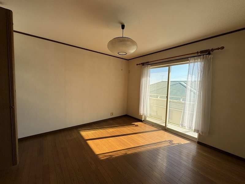 神奈川県中郡大磯町石神台３丁目 内観写真（リビング以外の居室）