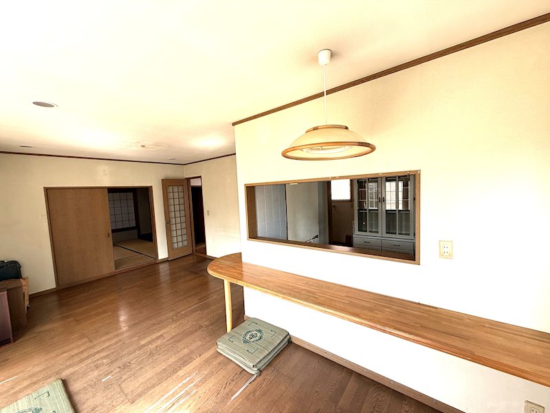 神奈川県平塚市公所 内観写真（リビング）