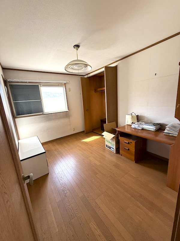 神奈川県平塚市公所 内観写真（リビング以外の居室）