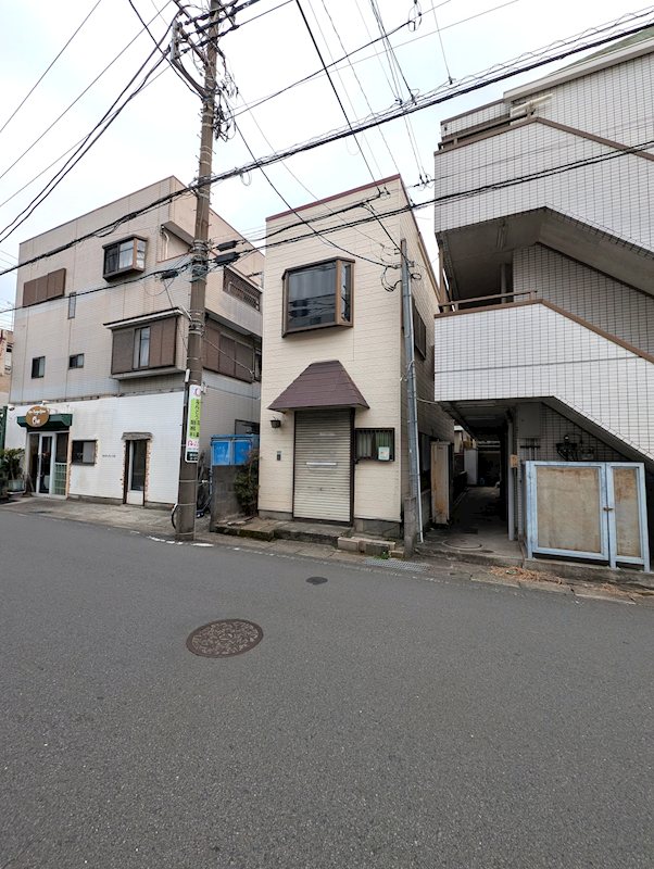 神奈川県厚木市妻田北３丁目 現地写真（前面道路含む現地写真）