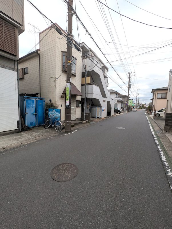 神奈川県厚木市妻田北３丁目 現地写真（前面道路含む現地写真）