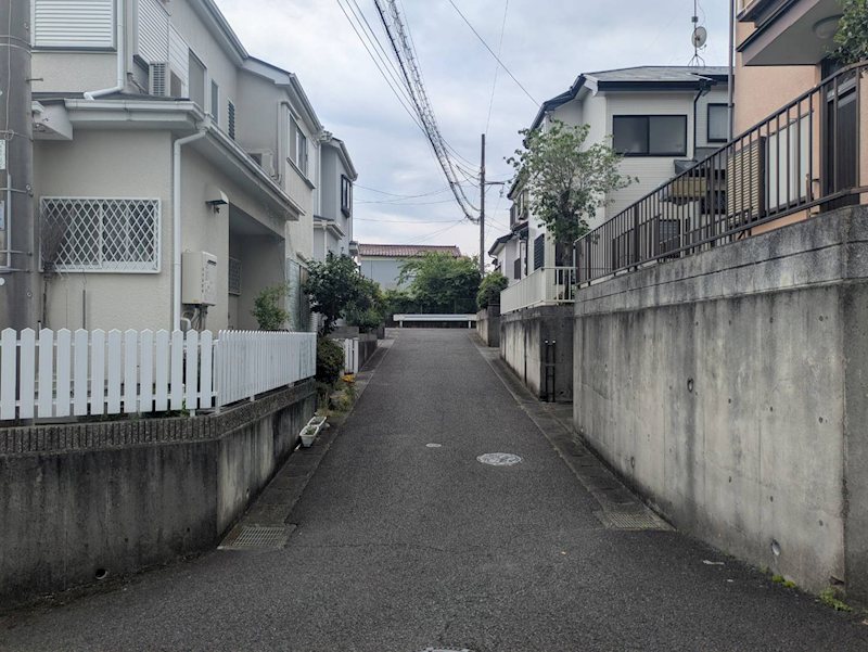 伊勢原市東大竹 現地写真（前面道路含む現地写真）
