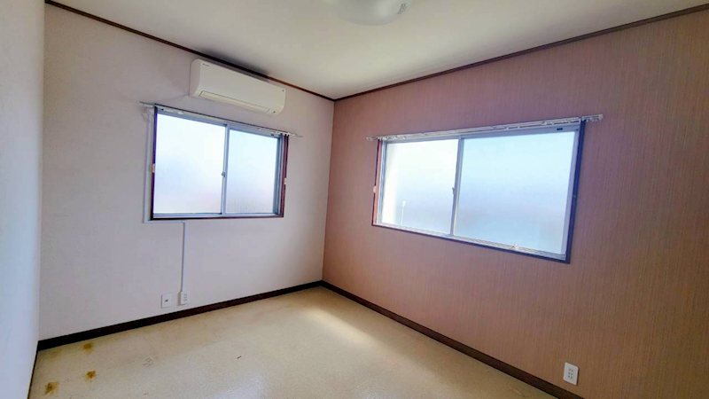 神奈川県横浜市泉区白百合２丁目 内観写真（リビング以外の居室）