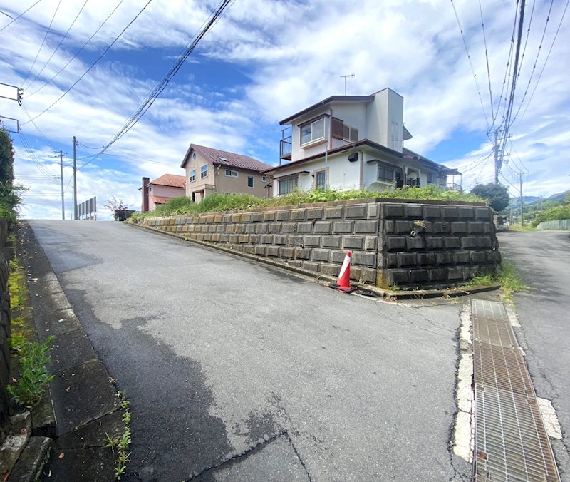 神奈川県秦野市東田原 現地写真（前面道路含む現地写真）