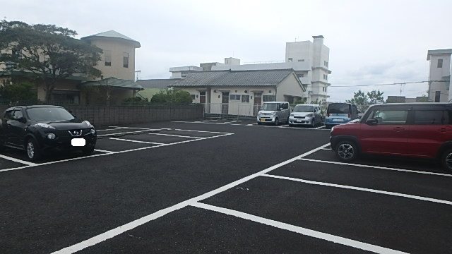 エルフォルム指宿 共用部写真（駐車場）