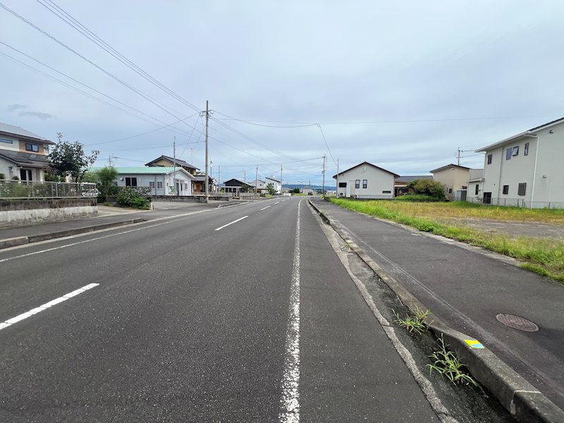 鹿児島県霧島市隼人町真孝 現地写真（前面道路含む現地写真）