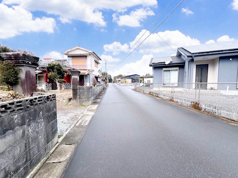 鹿児島県霧島市溝辺町麓 現地写真（前面道路含む現地写真）