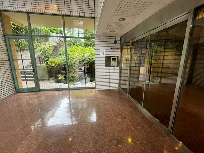 ダイアパレス本山 共用部写真（エントランス）