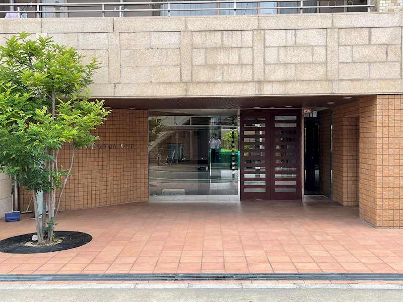 レピア東園田WEST 共用部写真（エントランス）