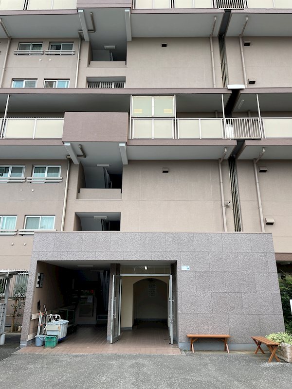 市川市　区分マンション 共用部写真（エントランス）