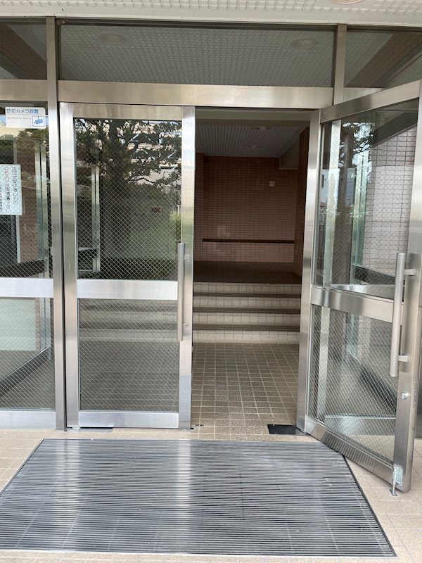 藤沢市　区分マンション 共用部写真（エントランス）