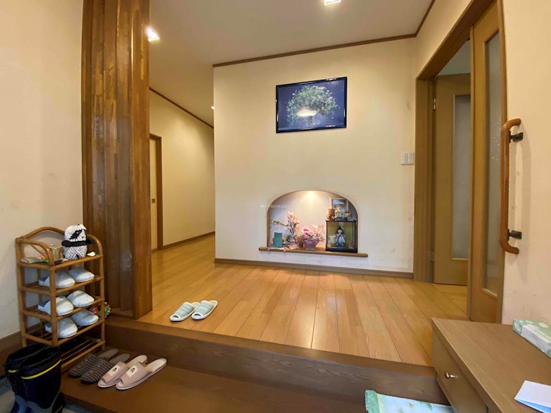 赤坂町 中古住宅(5LDK) 現地写真（玄関）