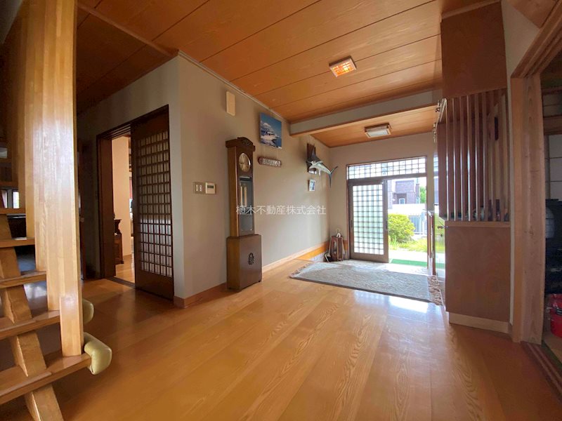 南半田 中古住宅(6LDK) 現地写真（玄関）